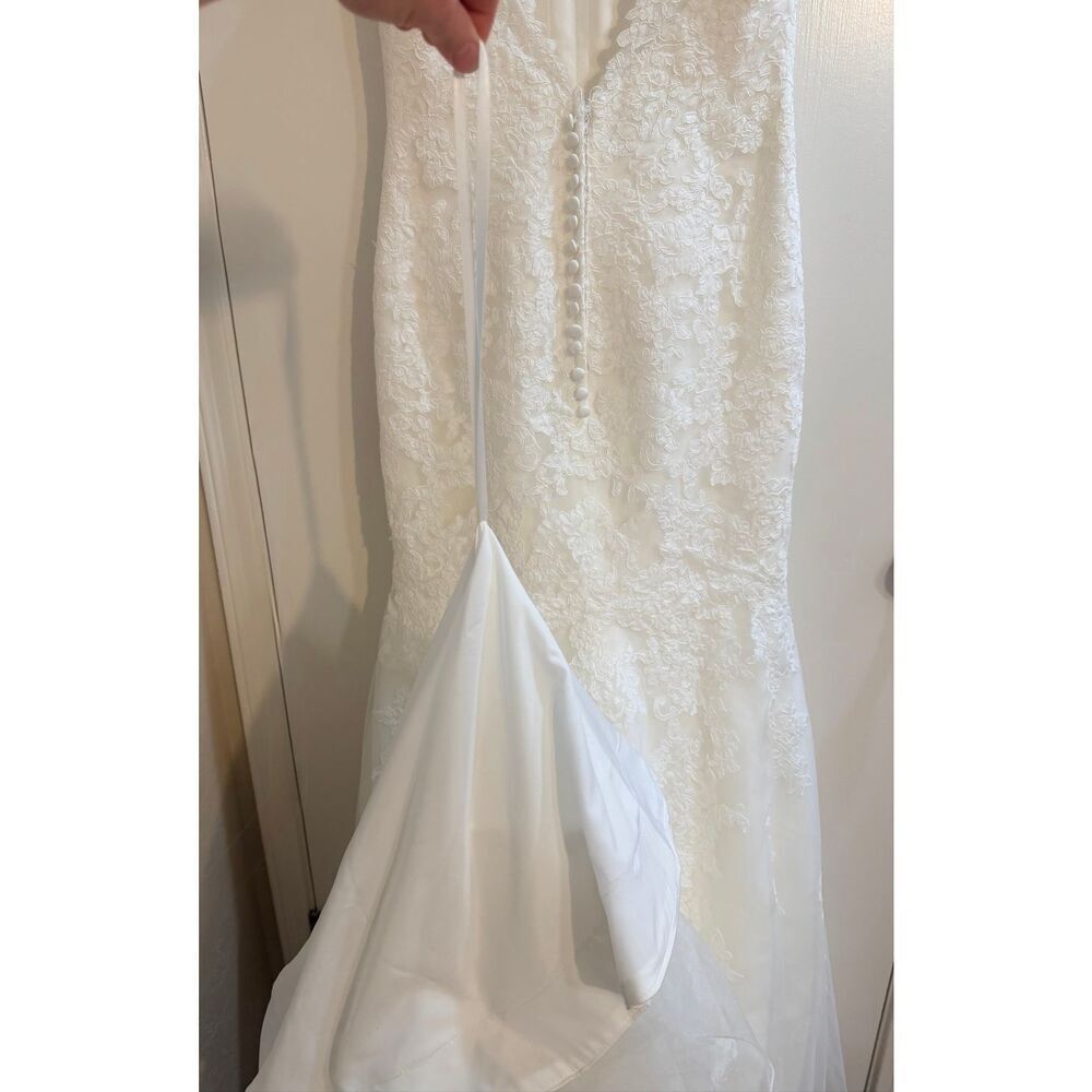 Mori Lee NEW size 10 Ivory Lace Wedding dress with train - Picture 13 of 16